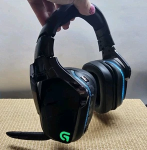 Logitech G933 Artemis Spectrum RGB Wireless 7.1 Surround Sound Gaming Headset - Zdjęcie 1 z 18