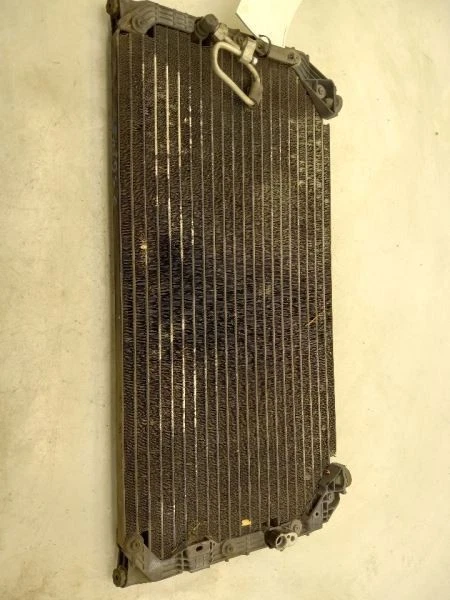 MONTAJE CONDENSADOR TOYOTA COROLLA 93-97 1.8L 4CYL AC  Foto 1 de 4