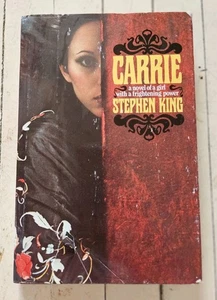 CARRIE By Stephen King 1974 First Edition Hardcover Dustjacket Very Good + Cond - Imagen 1 de 18