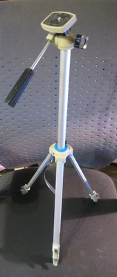 PRIVILEG Dreibein-Stativ 93- 115cm 3D 3-Wege-Kopf, Beinsegment Aluminium - Bild 1 von 4