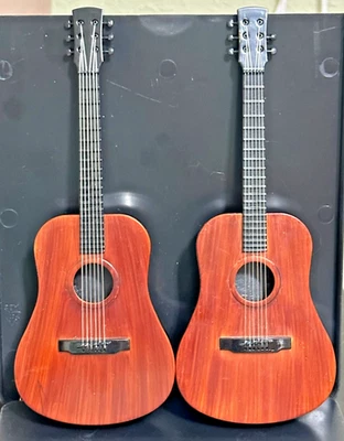 VINTAGE GI JOE 7" ACOUSTIC GUITAR FOR 12" ACTION FIGURE EXCELLENT COND LOT (2) - Image 1 of 2