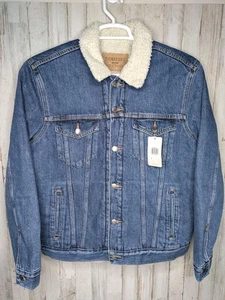 NWT Signature Gold Levi Strauss Sherpa Trucker Jacket Size Medium Blue Denim - Picture 1 of 9