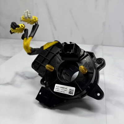 Ford Expedition Limited 2007-2014 volante reloj resorte 7L1T-14A664-AC Foto 1 de 4