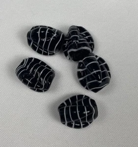 VINTAGE Beads Black White Swirl Beautiful! Lot Of 5 Beads 20mm - Picture 1 of 6