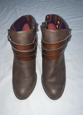 Botines para mujer BlowFish Malibu correas de cuero marrón cremallera lateral talla 8,5 Foto 1 de 4