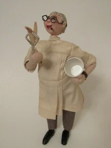 10” Roldan Klumpe Doll Dentist with Tooth and Pail Original Price Tag - Picture 1 of 11