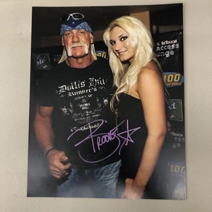 BROOKE HOGAN WWE,WWF SEXY WRESTLER,ACTRESS,HULK HOGAN! SIGNED 8X10 PHOTO NO COA - Picture 1 of 3