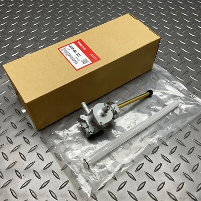 Honda CBR900RR SC33 1996 97 98 99 / Fuel Tank / Petcock Tap / OEM Genuine / MAS - image 1 of 4