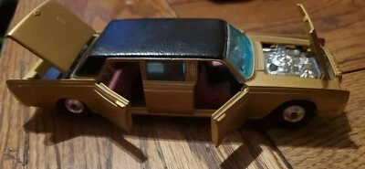 Coche limusina ejecutiva Lincoln Continental vintage Corgi Toys  Foto 1 de 4