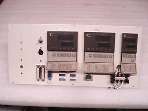 OMRON E5AX-VAA 20 / E5EX-A PANEL TEMPERATURE CONTROLLER   - Picture 1 of 9