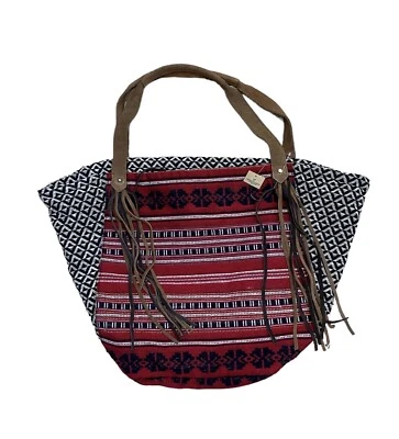 Nuevo con etiquetas Bolso de Playa Hippie Tejido de Viaje con Flecos Grandes Boho American Eagle Outfitters Foto 1 de 4