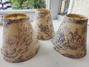 3 antike Vintage Clip auf Glühbirne Klemme über Glühbirne Lampenschirm klein Stoff Stoff Stoff 5" - Bild 1 von 5