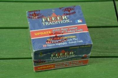 2000 Fleer Tradition Update MLB Baseball 150 Cards Factory Sealed Hobby Box - Image 1 of 4