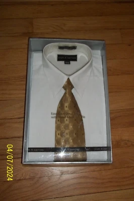 NUEVO Croft & Barrow Para Hombres Ajuste Clásico Cuello Camisa de Vestir y Conjunto de Corbata 32/33 15.5-16 Foto 1 de 2