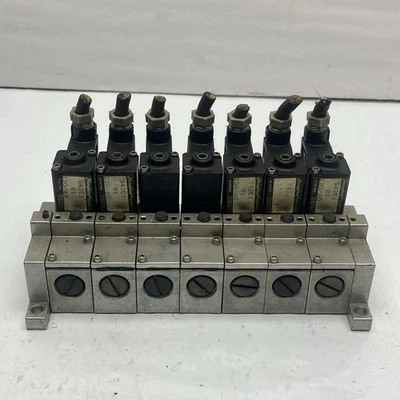 Conjunto colector válvula solenoide neumática Humphrey S42E1 7 estaciones 120v Foto 1 de 4