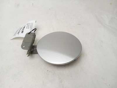 PUERTA DE LLENADO DE COMBUSTIBLE PARA NISSAN VERSA 2015 OEM Foto 1 de 4