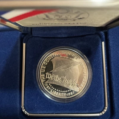 1987 S US Mint Constitution Commemorative 90% Silver Dollar Proof Coin Box & COA - Image 1 of 4