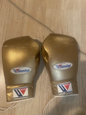winning boxing gloves 8oz Really Rare - Image 1 of 2