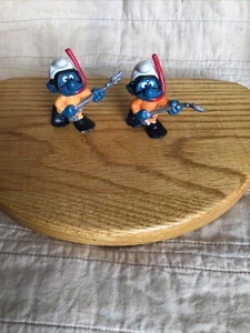 Arpón vintage 2 buceadores pitufo Peyo Schleich 1979 Frogman - Imagen 1 de 4