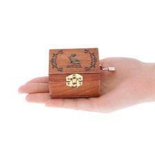 New Retro Wooden Musical Box Hand Crank Music Box Exquisite Workmanship R3P6