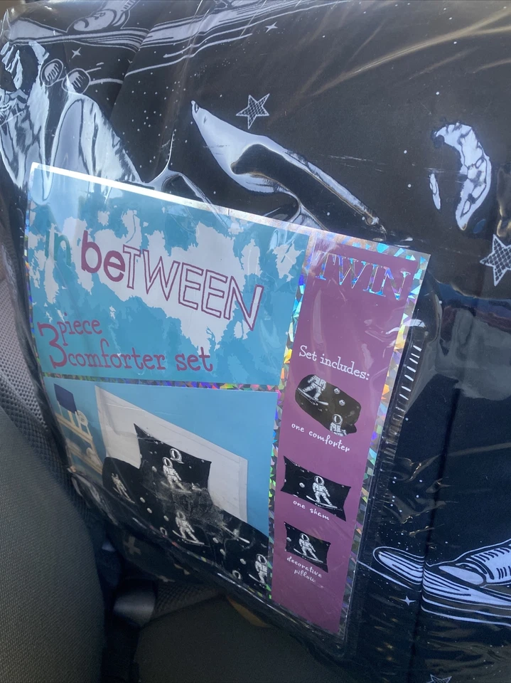 Novo Conjunto de Edredom 3 Peças Estrelas Astronauta Espacial Meteoro Preto e Branco - Imagem 1 de 1