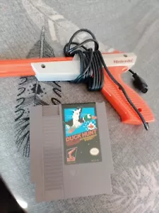 NES Zapper Light Gun Duck Hunt Light Gun Blaster For The Nintendo NES - Picture 1 of 6