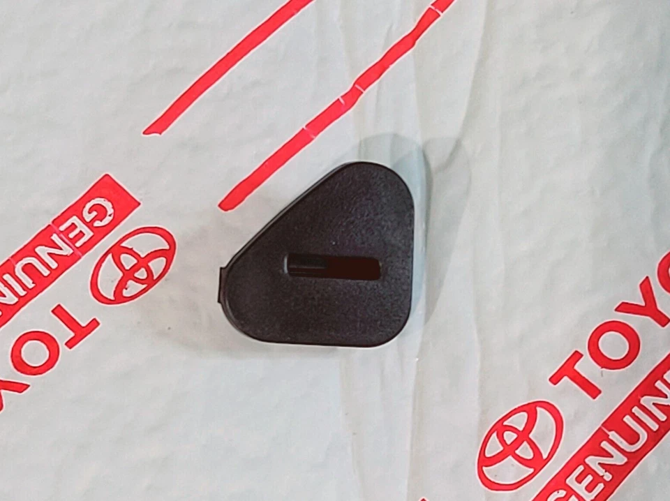 01-05 NEW LEXUS IS300 SHIFT KEY LOCK CAP COVER TRIM RELEASE BUTTON 02 03 04 05 - Image 1 of 1