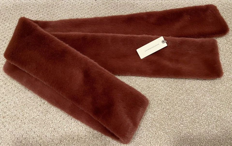 Bufanda de piel Anthropologie Faur nueva con etiquetas ~ Color vino ~ Venta al por menor $58.00 ~ 72" de largo Foto 1 de 4