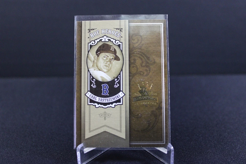 2005 Donruss Diamond Kings CARL YASTRZEMSKI HOF HEROES #HH-34 Boston Red Sox - Image 1 of 1