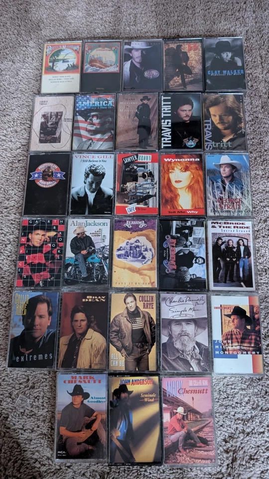 28 Country Cassettes Williams Jr Travis Tritt Garth Brooks Alabama Excellent Foto 1 de 4