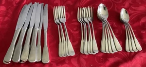 Oneida 18/8 stainless Colonial Boston mixed lot of 31 pieces - Picture 1 of 5