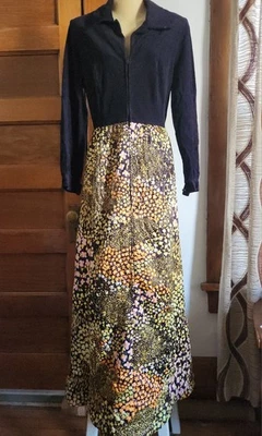 1970-е Evelyn Pearson стеганое макси платье для отдыха с черным велюровым лифом, средний - Изображение 1 из 4