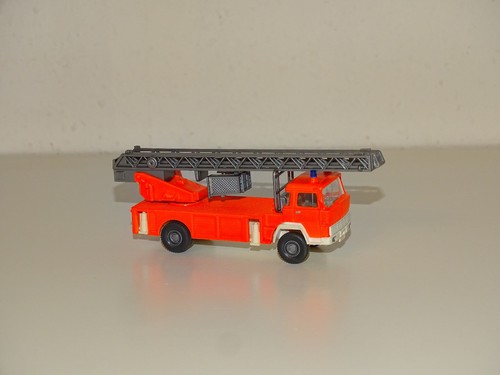 Bild 1 von 4