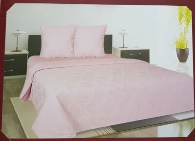 PINK LUXURY BEDDING 4 PIECE SET, SIZE 215cm x 240cm - Image 1 of 4