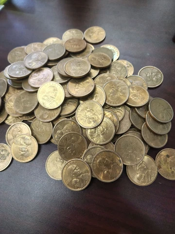 Grab Lot Real U.S. $100 in Circulated Gold Sacagawea Dollar Coins 2000-2009 Cover