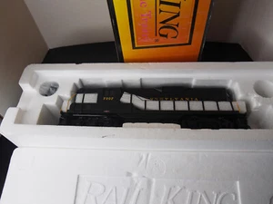 MTH RAILKING Pennsylvania SCALE NON-POWERED GP-9 DIESEL ENGINE 30-2601-3! - Picture 1 of 6
