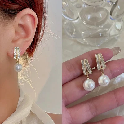 French Style Pearl Ear Clips Classic Geometric Earrings Without Piercing - Image 1 of 4