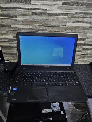 H1572 Toshiba Satellite Pro C850-1LV 15.6" 320GB Intel 1.8GHz 6GB Ram Laptop W10 - Image 1 of 4