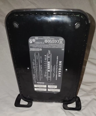 NETGEAR WNDR3400 Dual Band Wireless Router - Image 1 of 4