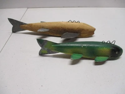 TWO OLD 1950s SCHIPPER TONKA BAITS~ FISH SPEARING DECOY s~ICE FISHING LURE - Image 1 of 4