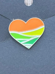 Heart Pin Brooch - Picture 1 of 2