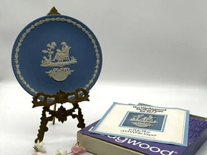 Wedgwood Mother 1977 Decorative Plate in Pale Blue and White Jasper Boxed - Picture 1 of 11