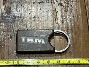 PORTE CLE VINTAGE COMPUTER ORDINATEUR IBM - Imagen 1 de 1