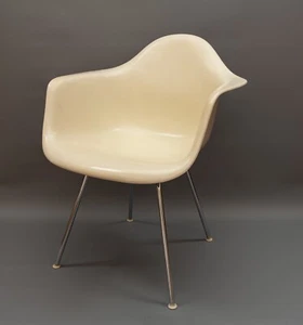 Eames Herman Miller Fiberglas Armchair DAX Double Triangel 1959 - Bild 1 von 6