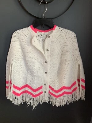 Poncho de ganchillo vintage chal capa blanco/rosa hecho a mano para mujer talla única flecos Foto 1 de 4