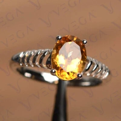 Anillo de compromiso solitario citrino natural corte ovalado de 4,00 quilates chapado en oro blanco de 18 quilates Foto 1 de 4