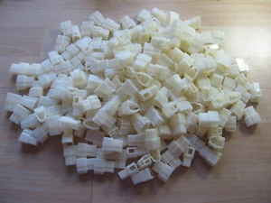 Bulk Lot of (210) Male Housings for 3-pin Connector 6.3mm 1/4" #E37AB - Foto 1 di 8