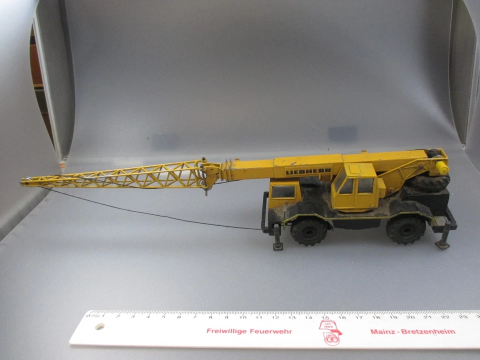 Conrad: Gru Liebherr, Art. 3076, Fatto In Germania Occidentale (SSK42) - Immagine 1 di 3