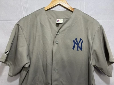 Vintage New York Yankees Jersey Majestic Men’s Medium New Old Stock Button Gray - Image 1 of 4