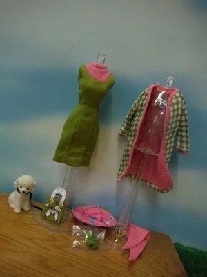REPRODUCCIÓN BARBIE CANICHE DESFILE #15280 FASHION PLUS *BONUS* CANICHE Foto 1 de 4